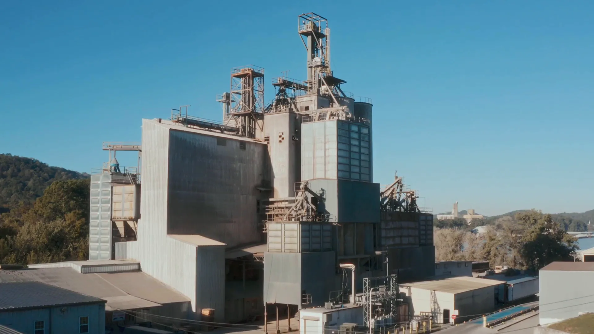 Tucker Milling’s elevator towers and bins against the Alabama sky
